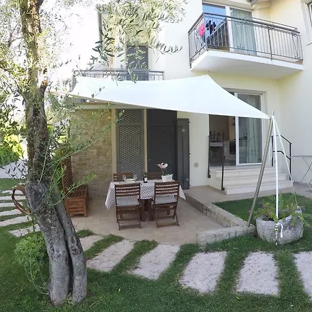 Casa *